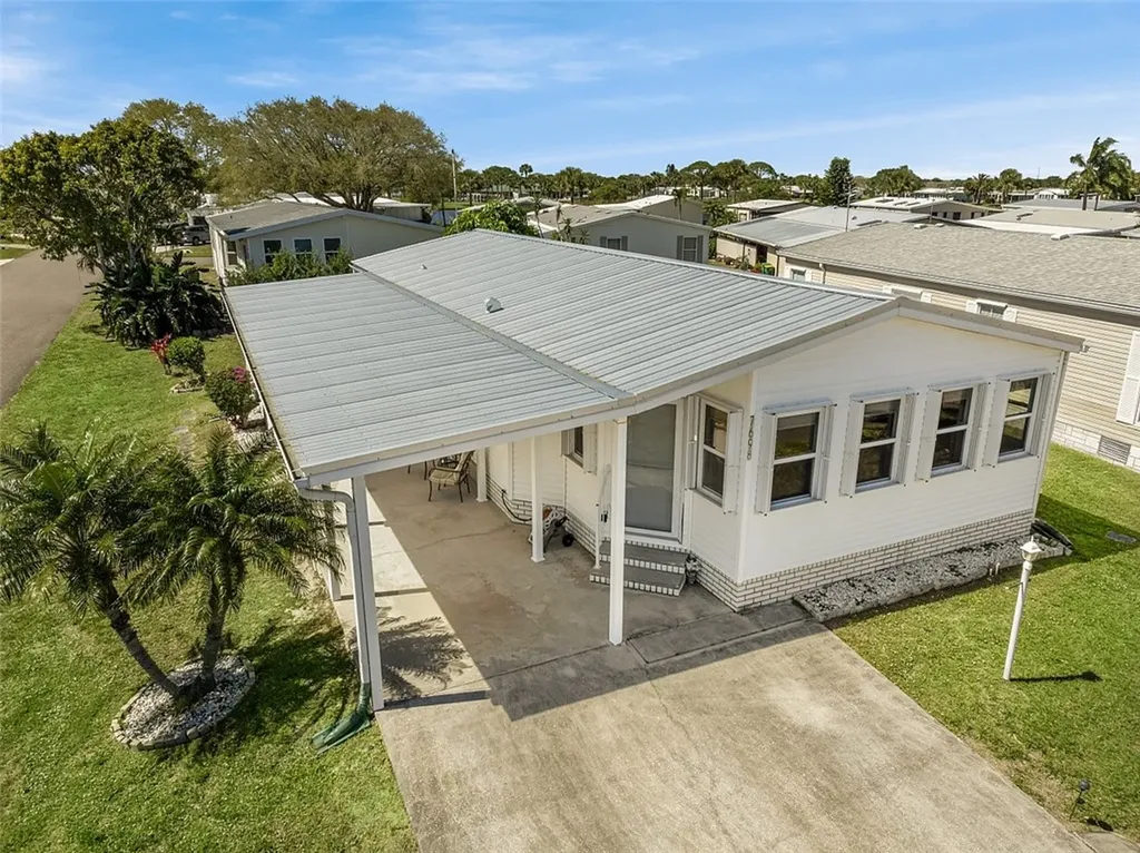 7698 Fox Hunter Circle Micco FL 32976
