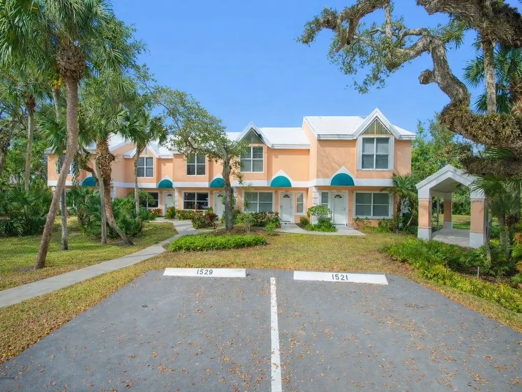 1529 Coral Oak Lane Vero Beach FL 32963