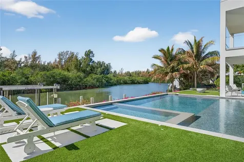 4561 Pebble Bay S Vero Beach FL 32963