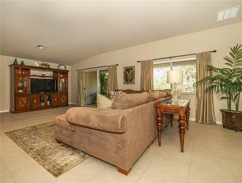 4528 56th Lane Vero Beach FL 32967