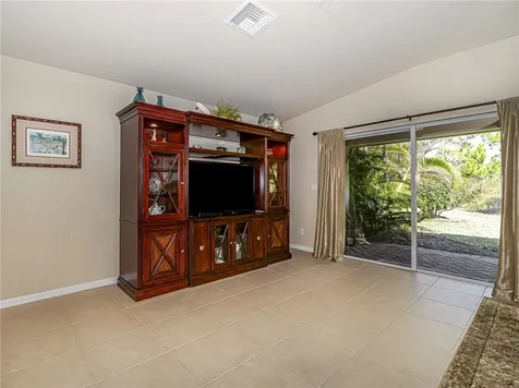 4528 56th Lane Vero Beach FL 32967