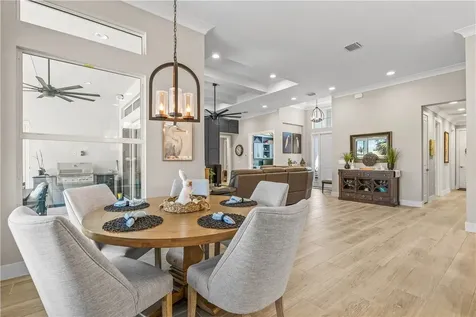 5733 Bent Pine Square Vero Beach FL 32967
