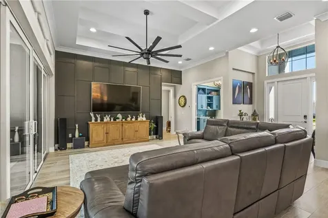 5733 Bent Pine Square Vero Beach FL 32967