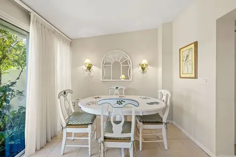 2820 Cardinal Drive Vero Beach FL 32963