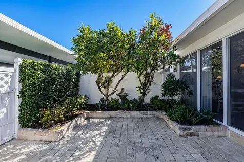 2820 Cardinal Drive Vero Beach FL 32963