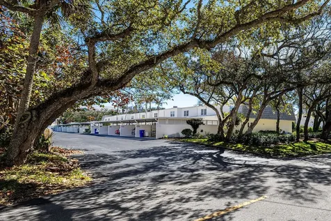 2820 Cardinal Drive Vero Beach FL 32963