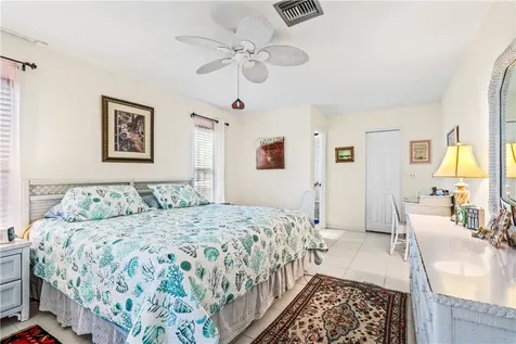 21 Forest Park Drive Vero Beach FL 32962
