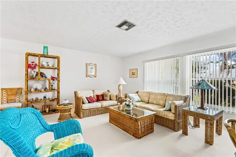 21 Forest Park Drive Vero Beach FL 32962