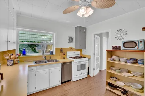 2746 1st Street Vero Beach FL 32968