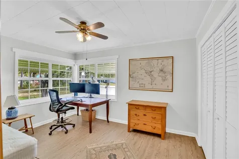 2746 1st Street Vero Beach FL 32968
