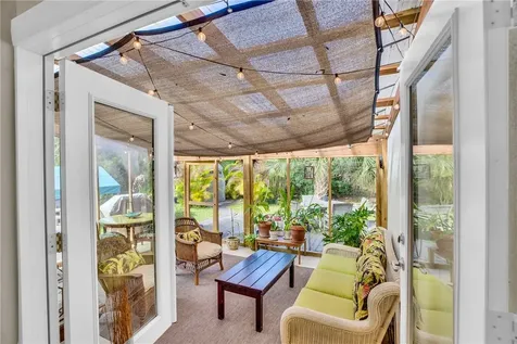 2746 1st Street Vero Beach FL 32968