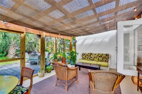 2746 1st Street Vero Beach FL 32968