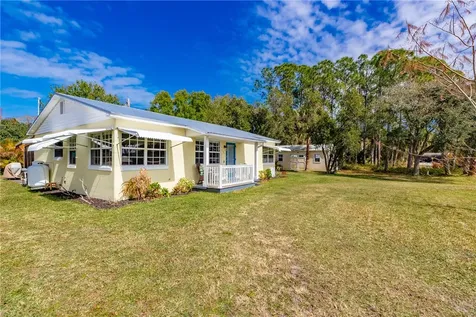 2746 1st Street Vero Beach FL 32968