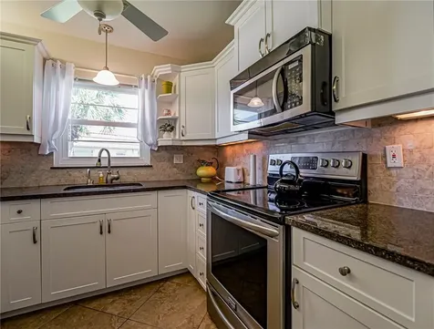 106 Spring Lake Court Vero Beach FL 32962