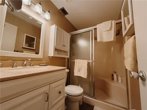 106 Spring Lake Court Vero Beach FL 32962
