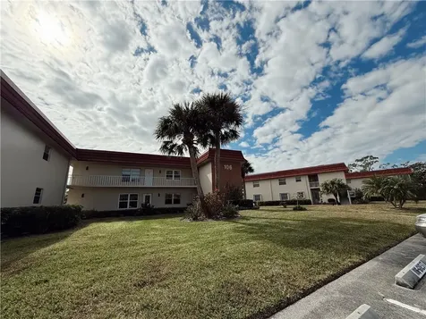 106 Spring Lake Court Vero Beach FL 32962