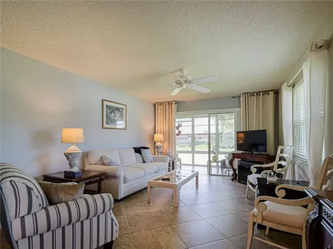 106 Spring Lake Court Vero Beach FL 32962