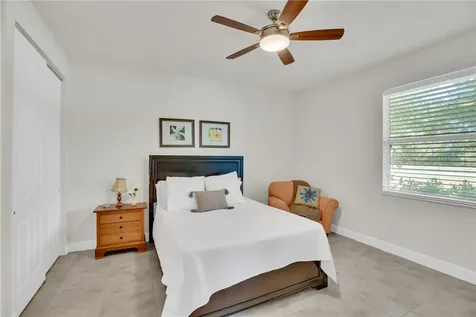 1850 Oak Grove Court Vero Beach FL 32966