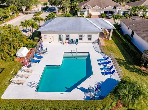 1850 Oak Grove Court Vero Beach FL 32966