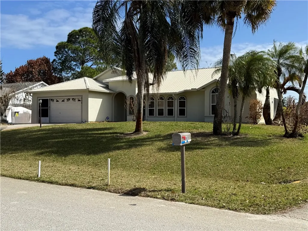 686 Caravan Terrace Sebastian FL 32958