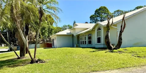 686 Caravan Terrace Sebastian FL 32958