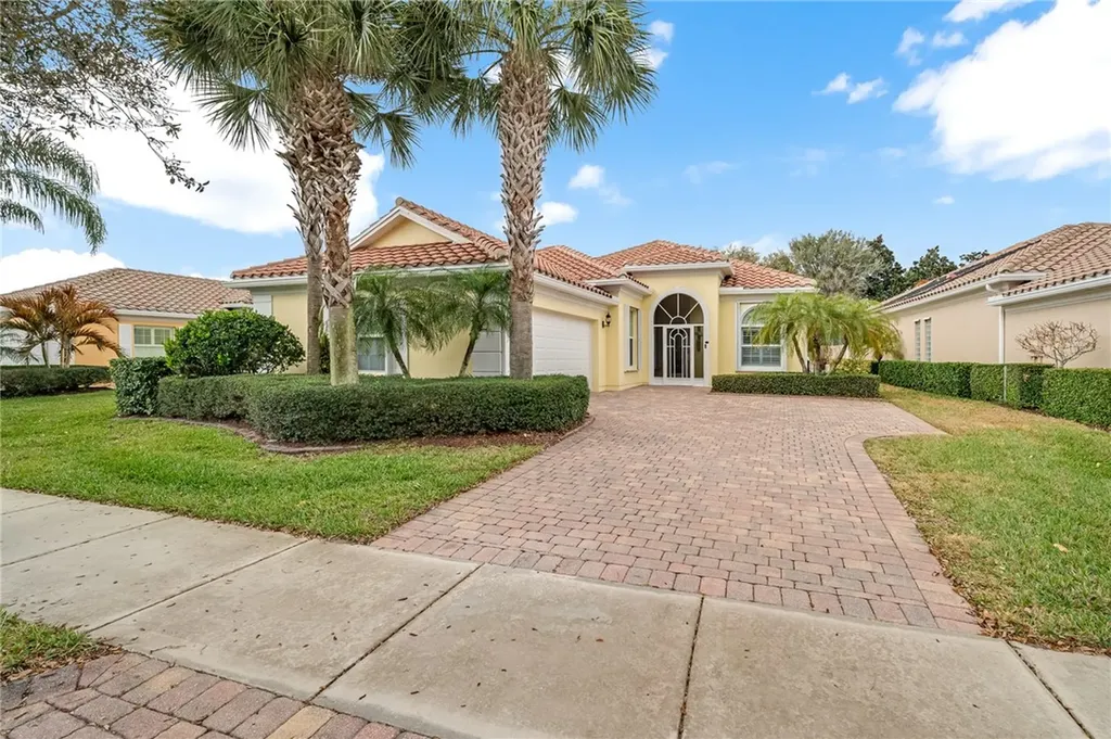 5193 Eleuthra Circle Vero Beach FL 32967