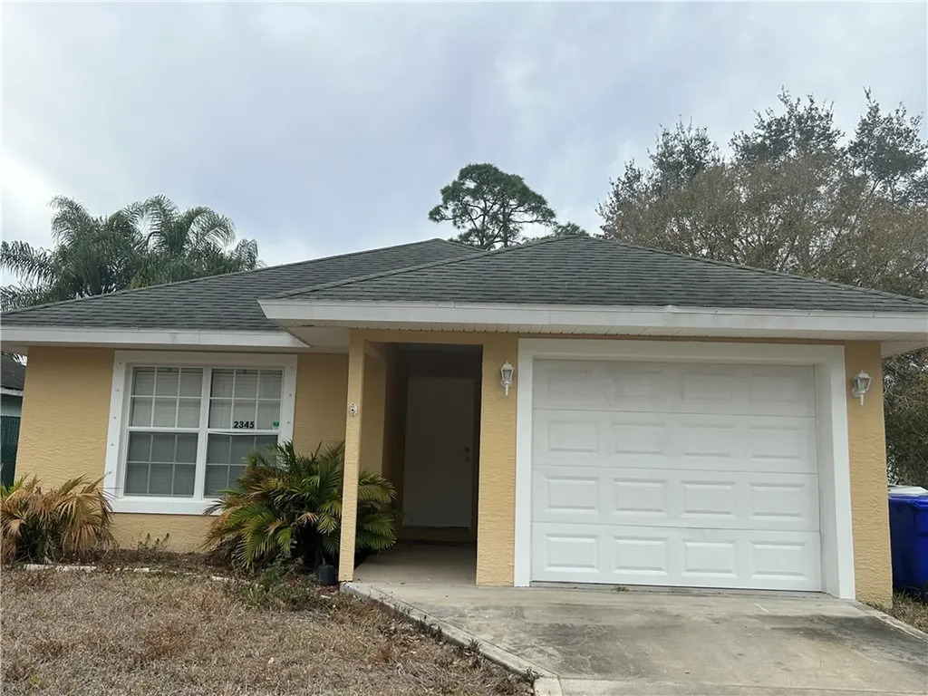 2345 89th Court Vero Beach FL 32966