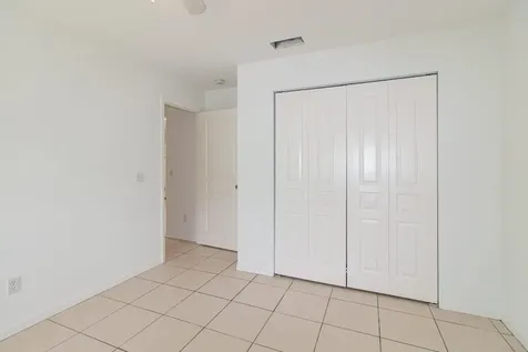 2345 89th Court Vero Beach FL 32966