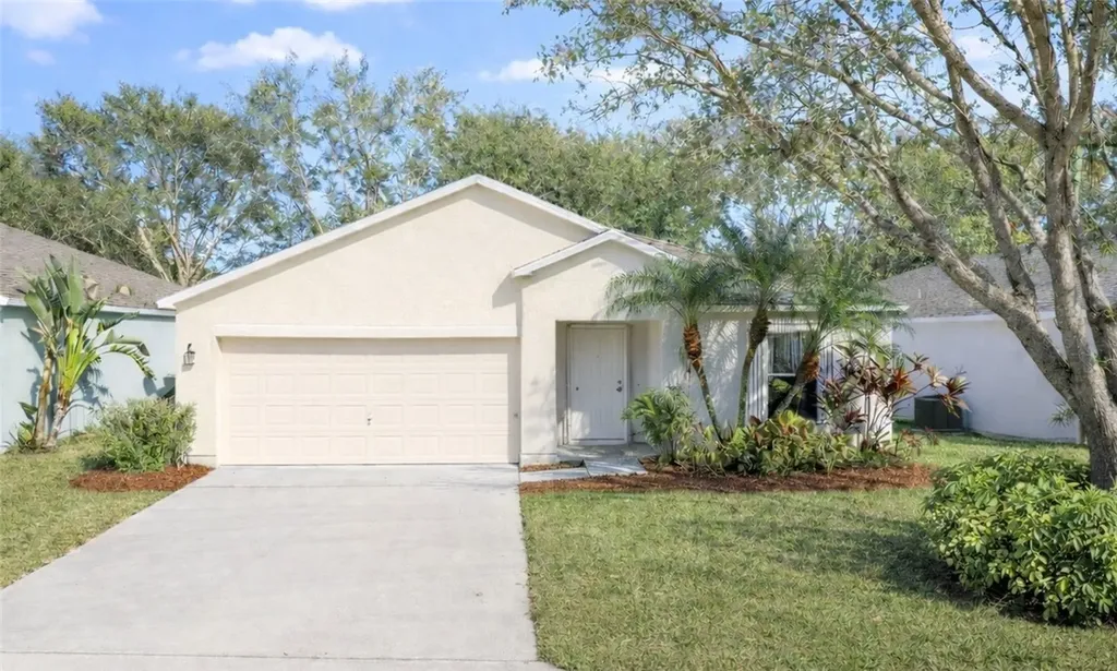 1009 E 13th Square Vero Beach FL 32960