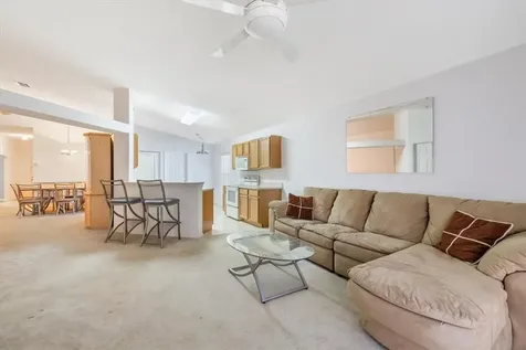 1009 E 13th Square Vero Beach FL 32960