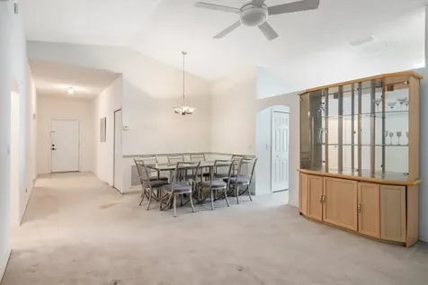1009 E 13th Square Vero Beach FL 32960