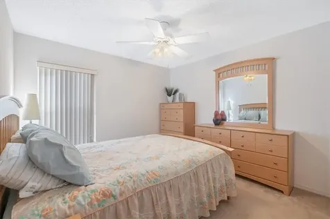 1009 E 13th Square Vero Beach FL 32960