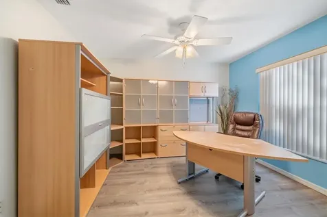 1009 E 13th Square Vero Beach FL 32960