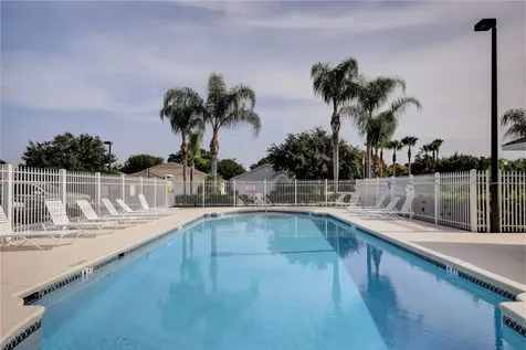 1009 E 13th Square Vero Beach FL 32960