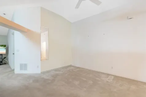 1009 E 13th Square Vero Beach FL 32960