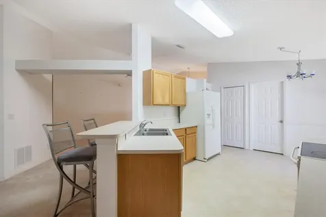 1009 E 13th Square Vero Beach FL 32960