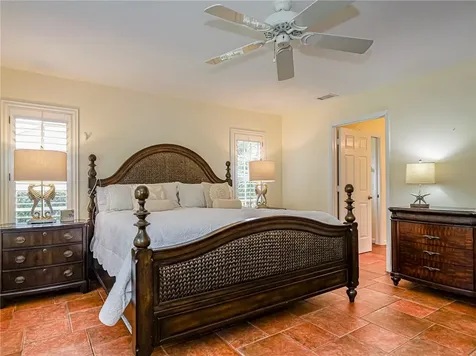 121 38th Court Vero Beach FL 32968
