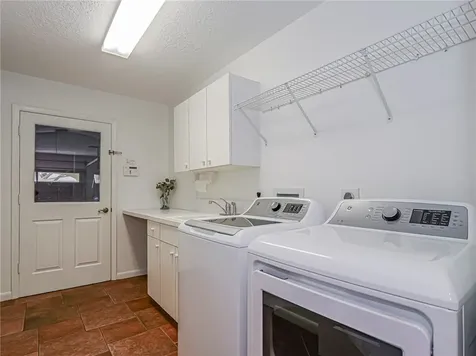 121 38th Court Vero Beach FL 32968