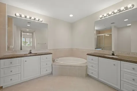 17 Harbour Isle Drive W Fort Pierce FL 34949