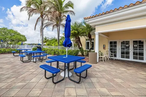 17 Harbour Isle Drive W Fort Pierce FL 34949