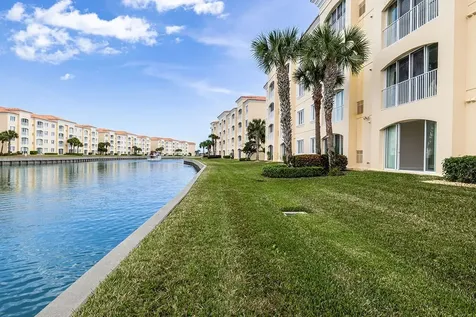 17 Harbour Isle Drive W Fort Pierce FL 34949