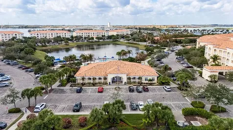 17 Harbour Isle Drive W Fort Pierce FL 34949