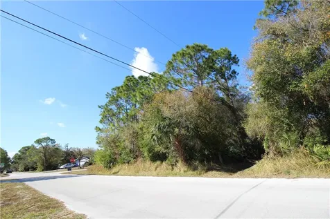 2400 85th Court Vero Beach FL 32966