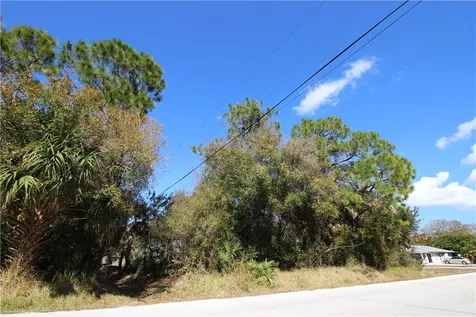 2400 85th Court Vero Beach FL 32966