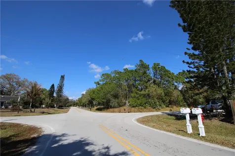 2400 85th Court Vero Beach FL 32966