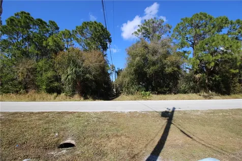 2400 85th Court Vero Beach FL 32966