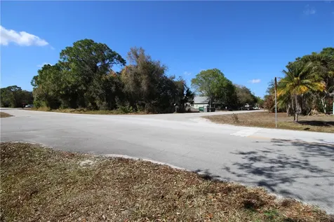 2400 85th Court Vero Beach FL 32966