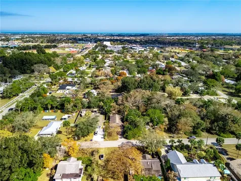 1562 24th Avenue Vero Beach FL 32960