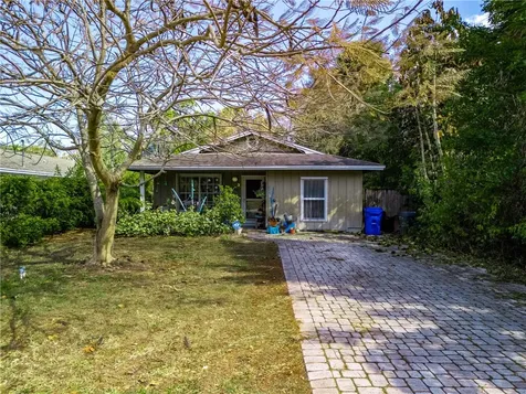1562 24th Avenue Vero Beach FL 32960