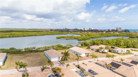 1932 Lynx Drive Hutchinson Island FL 34949